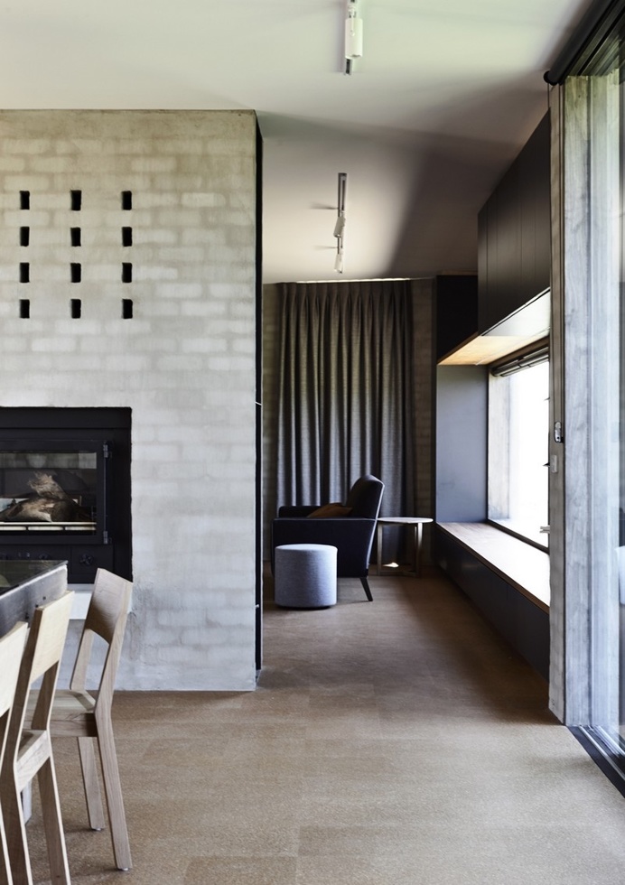 Goulburn Valley House by Rob Kennon Architects