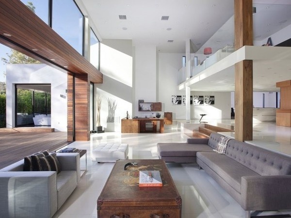 1060 Woodland Drive in Beverly Hills #white #modern #clean #wood #architecture