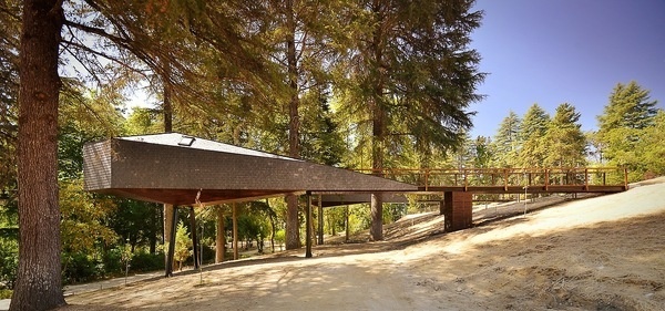 CJWHO ™ (Tree Snake Houses, Bornes de Aguiar, Portugal by...) #construction #design #treehouse #portugal #wood #architecture
