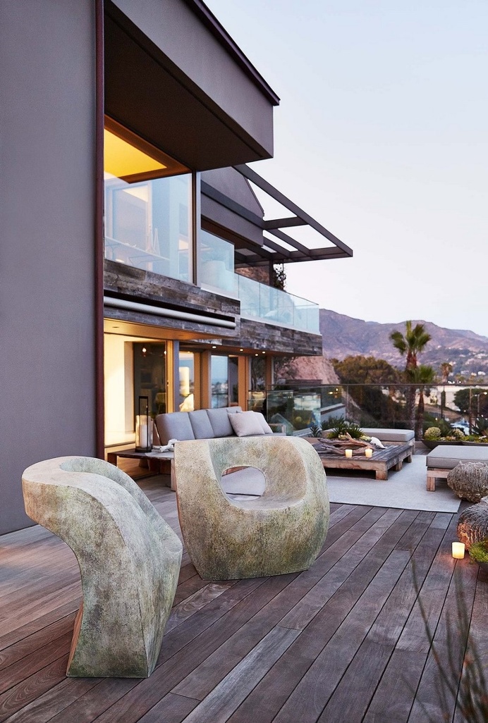 Kern Residence – Seaside Retreat by Modal Design
