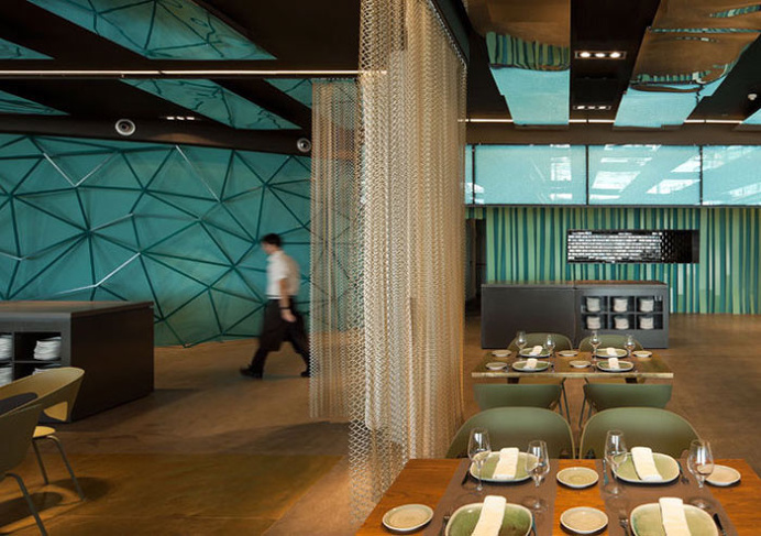 Gold and Turquoise Restaurant Decor in Barcelona - #restaurant