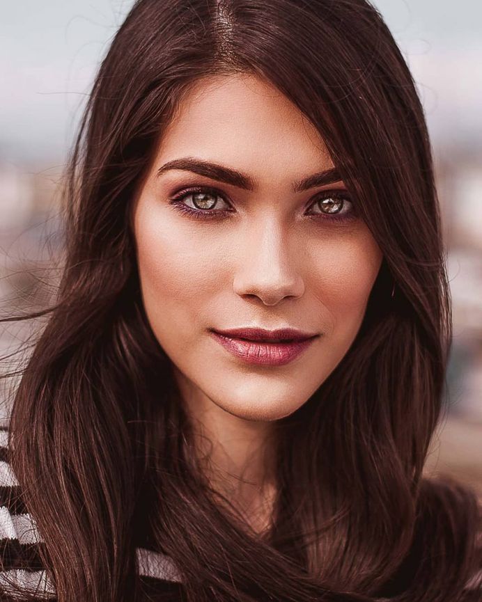 Gorgeous Beauty and Lifestyle Portrait Photography by Isaac Macho