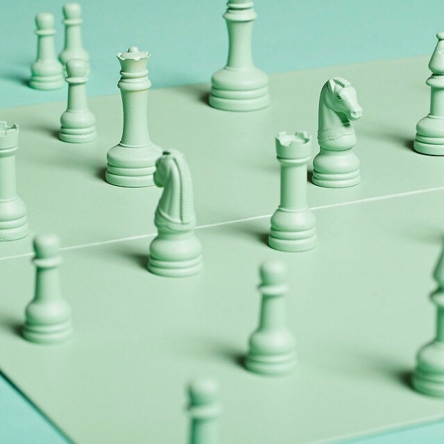 monochromatic turquoise chess
