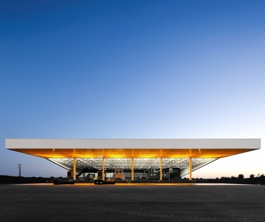 Architecture Photography: Marmelo Mill / Ricardo Bak Gordon - Marmelo Mill / Ricardo Bak Gordon (1) (186459) - ArchDaily #architecture #mill #portugal