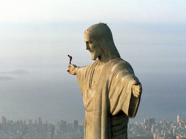 Félix Baumgartner & Christ. #christ #salto #afraid #go #jump #god #baumgartner #avance #flix #miedo