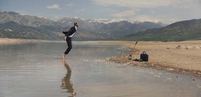 Zero Gravity: Stunning Fine Art Photography by Ravshaniya Azulye