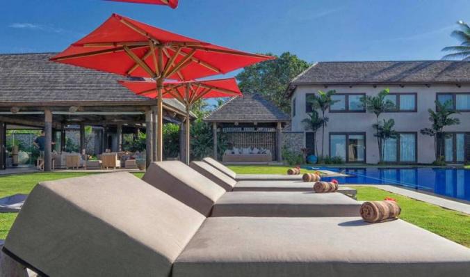 The most exclusive, extravagant private 5 bedroom beachfront Villa in the South Pacific. Set on two splendid acres with absolute beachfront Villa 724 is your own secure private sanctuary.
