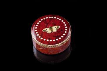 Small Anatomical Snuffbox.