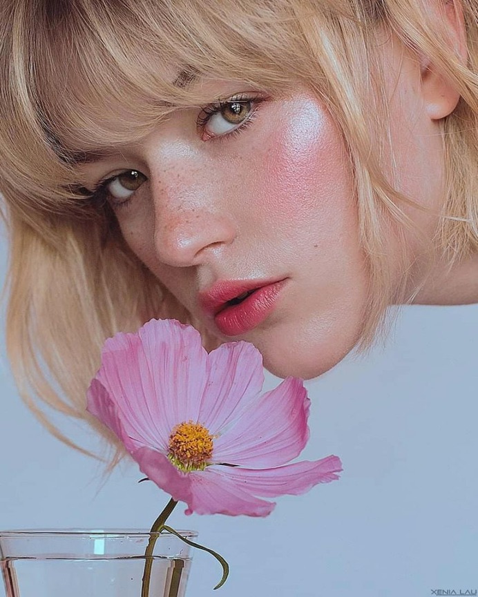 Charming Female Portrait Photography by Xenia Lau