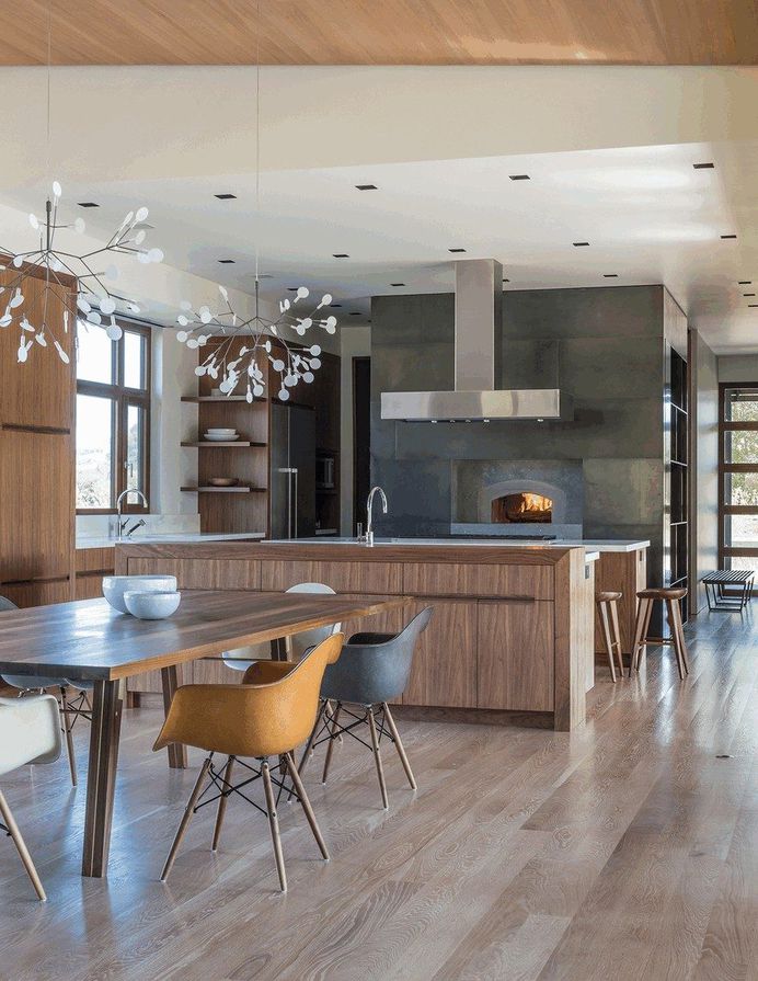 Contemporary Mountain Home in Wyoming 3