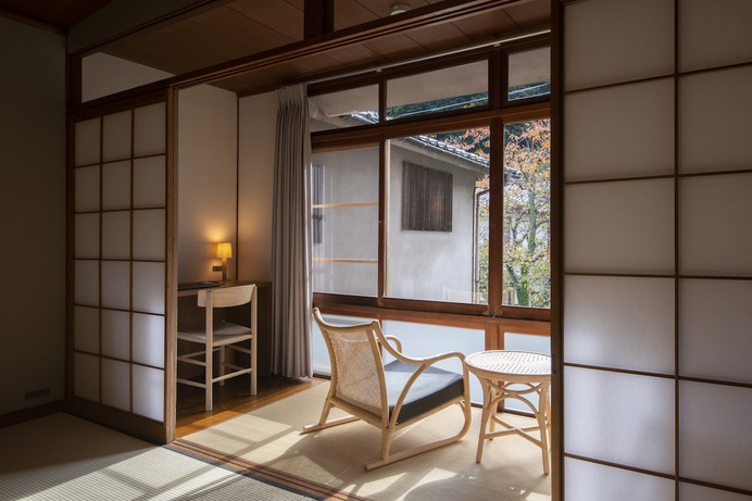 Mikiya 3rd Renovation by CASE-REAL