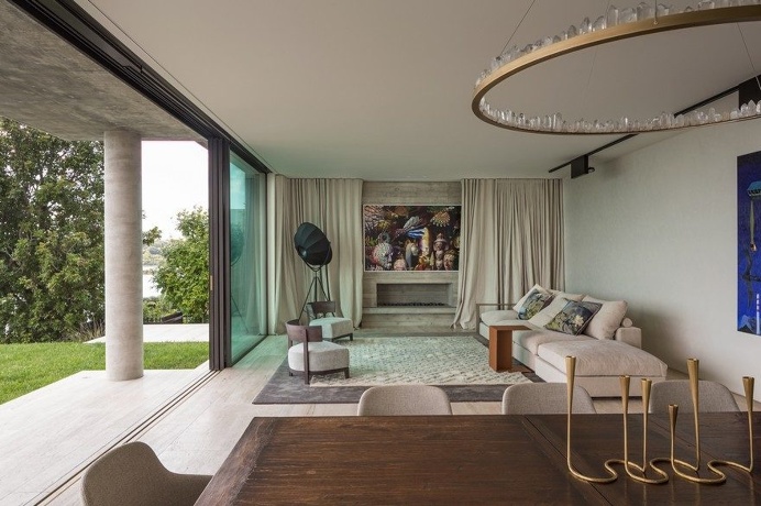 Massive Concrete Home on a Cliff Above Hobson Bay 6