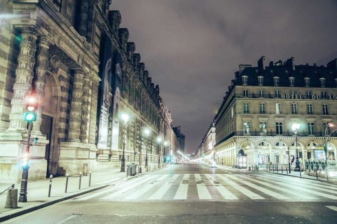 Desert in The City: Long Exposure Night Photography by Genaro Bardy