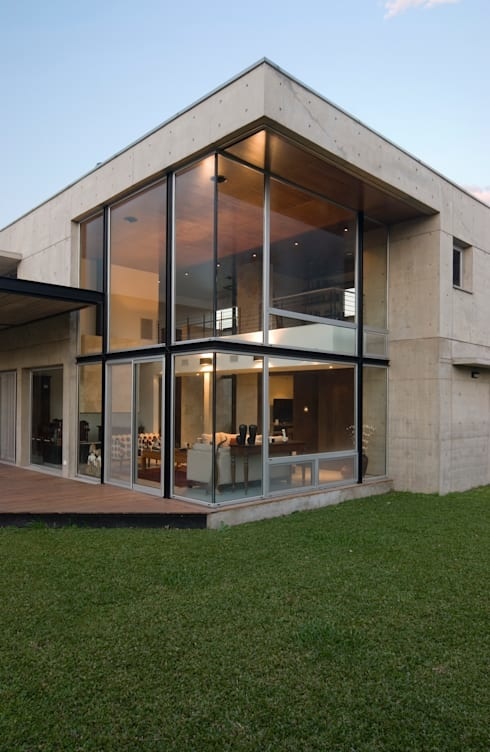 House La Colina – Double height living view