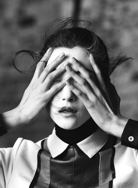 Benjamin Vnuk | PICDIT #white #photo #black #photography #portrait #fashion