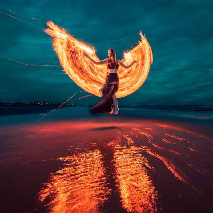 Stunning Light Painting Portrait Photography by Zach Alan
