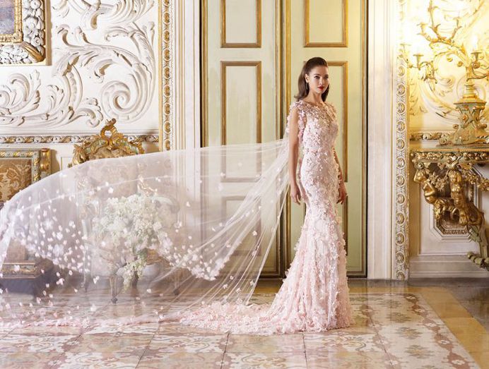Demetrios style is best recognized for a beauty, romance, elegance and delicacy. The Platinum is luxurious and dazzling bridal collection. Here you’ll find breathtaking lace ball gowns with exquisite floral motifs and glitzy sheaths studded with beads.