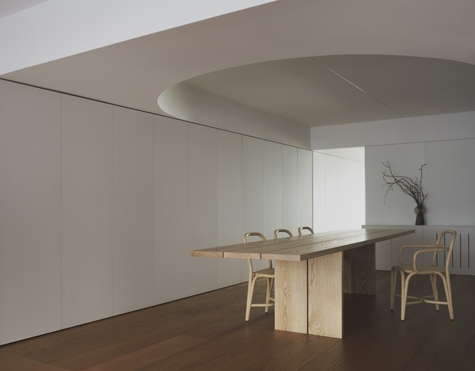 Artes Graficas Apartment by Balzar Arquitectos