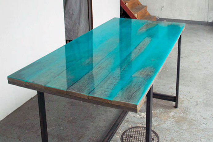 From flashy pink to polka dots, you can now add a splash of colour to your world with Coloured Resin Tables by Japanese designer, Jo Nagasak #modern #lifestyle #home #productdesign #industrialdesign