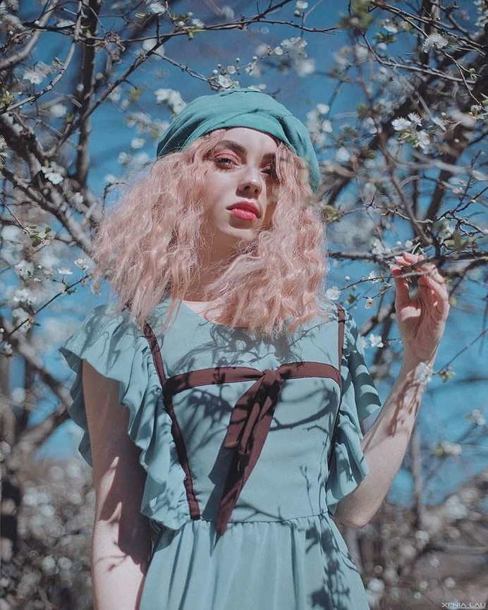 Charming Female Portrait Photography by Xenia Lau