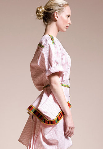 http://img.ffffound.com/static-data/assets/6/6edc1aa4e12ce29296d03277f59861ee6239e849_m.jpg