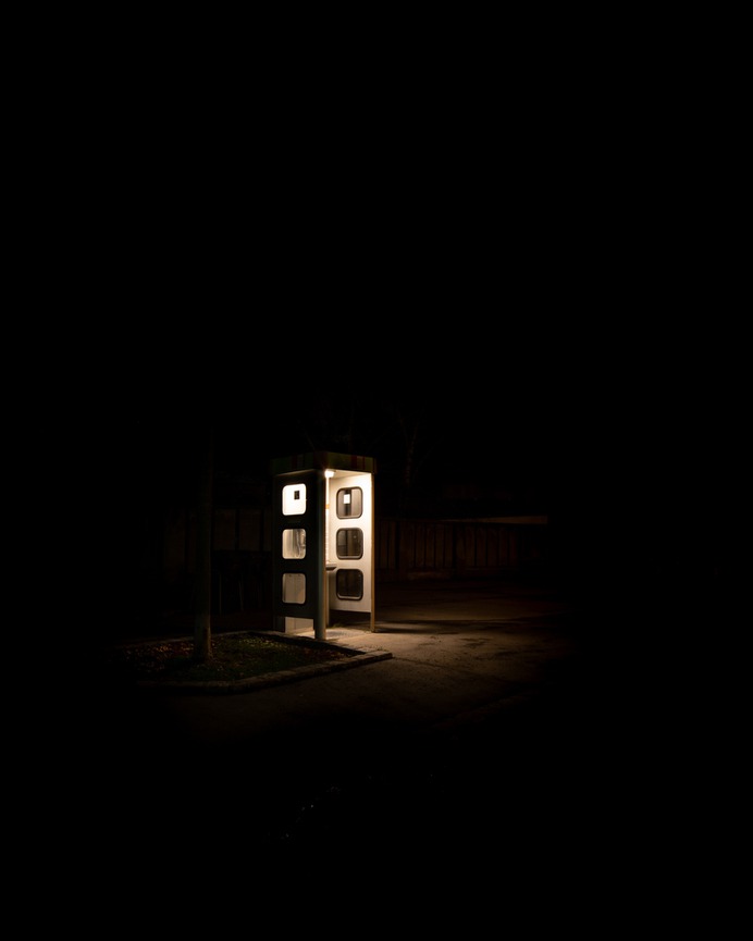 Night Architecture Light Black