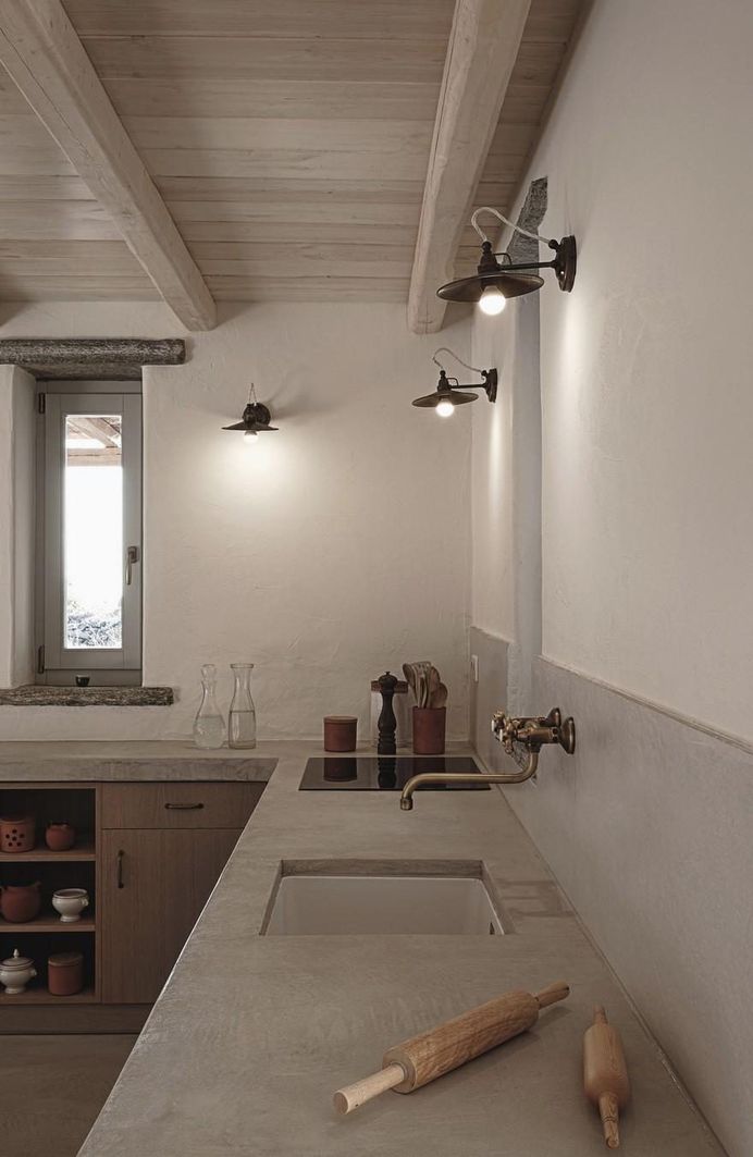 A Stone Summerhouse in Greece Developed for the Mediterranean Climate 8