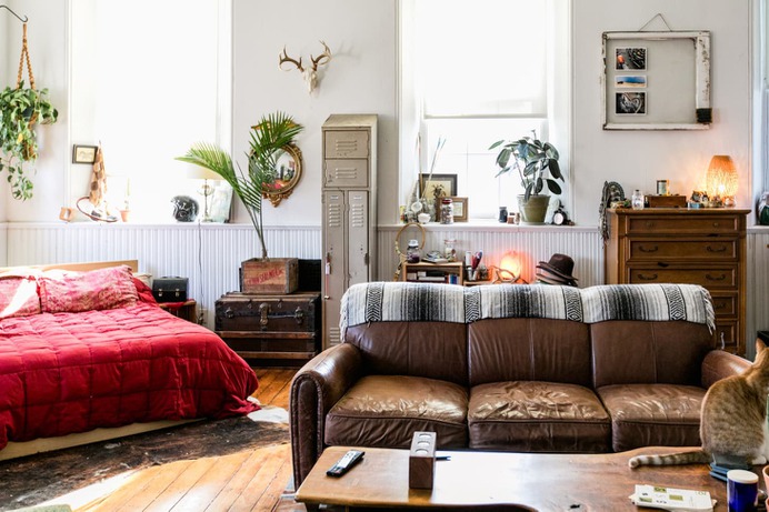 A Beautiful Vintage-Filled Studio Apartment in a Former Church: gallery image 11