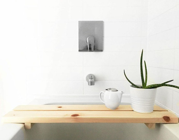 Hinoki Bathtub Bench: The Perfect Addition To Your Bathroom - IPPINKA Our Hinoki Bathtub Bench is the perfect addition to your bathroom. It is made with 100% Hinoki (Japanese Cypress Wood) which is naturally antibacterial and highly resistant to mold; and fits most bathtub sizes!