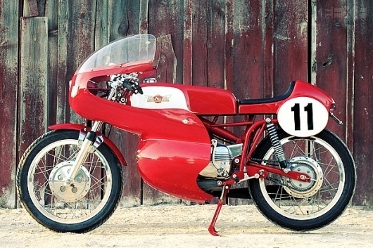 Aermacchi Harley-Davidson #industrial #design #motorcycle