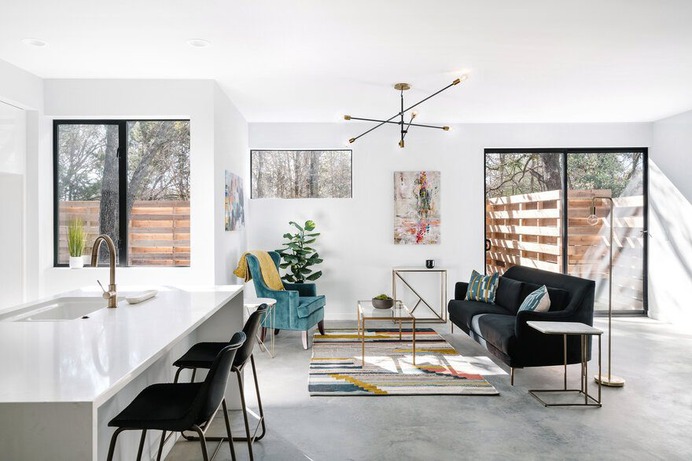 Clawson Duplex: Adult Tree Houses Take Root in Austin, Texas