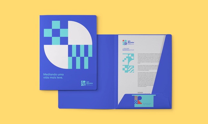 Isis Bacelar - Brand Identity - Mindsparkle Mag WIll Nunes designed the isual identity system for Isis Bacelar, behavioral therapist specializing in autism and behavioral sciences. #logo #packaging #identity #branding #design #color #photography #graphic #design #gallery #blog #project #mindsparkle #mag #beautiful #portfolio #designer