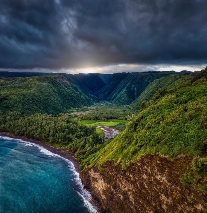 Brilliant Landscape Photography in Hawaii by Jason Wright