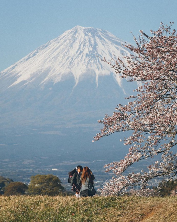 Cinematic Street Photography in Japan by Yuma Yamashita