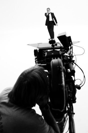 Sara Lindholm #movie #white #camera #bond #black #james #and #007