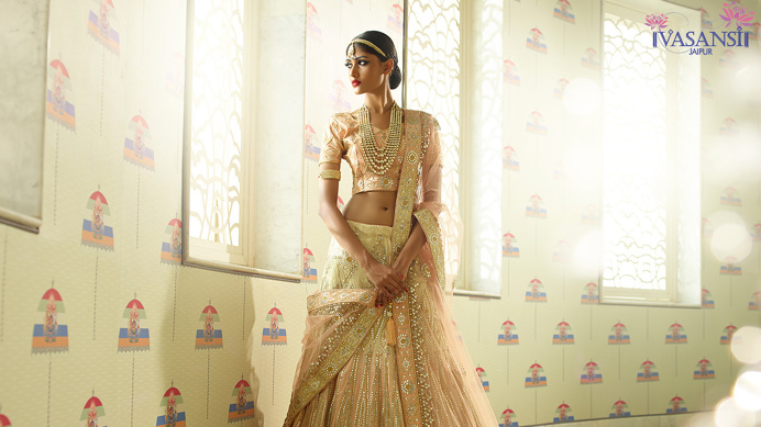 Vasansi Jaipur is an online designer store that is essentially well-suited in obliging the masses as it has a lovely combination of Indian s