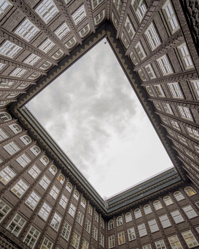 Striking Modern Architecture Photography by Marc van Ee