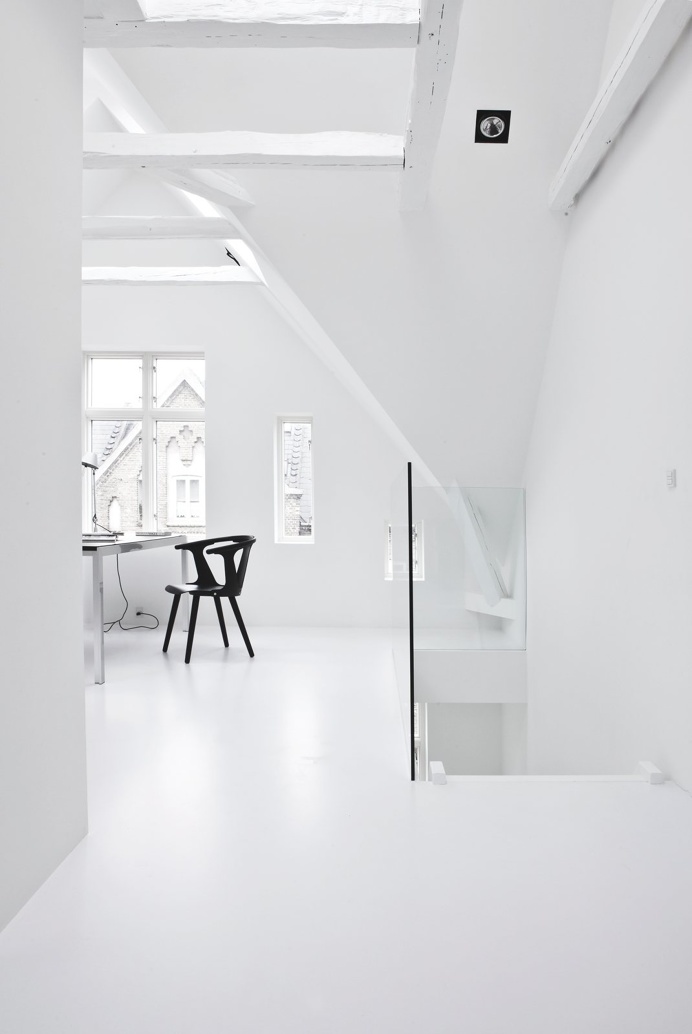 Attic workspace. Copenhagen Townhouse II by Norm.Architects. #attic #normarchitects #minimal