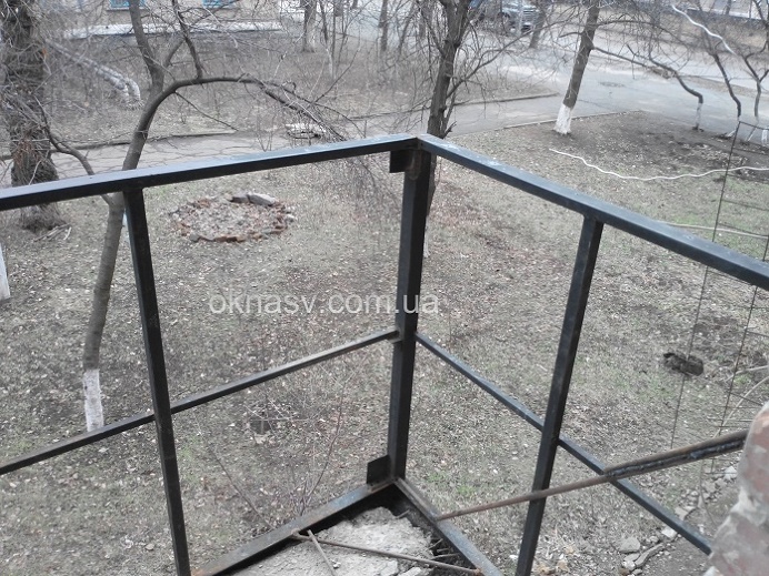 Усиление балкона. Кривой Рог. Замена перила.