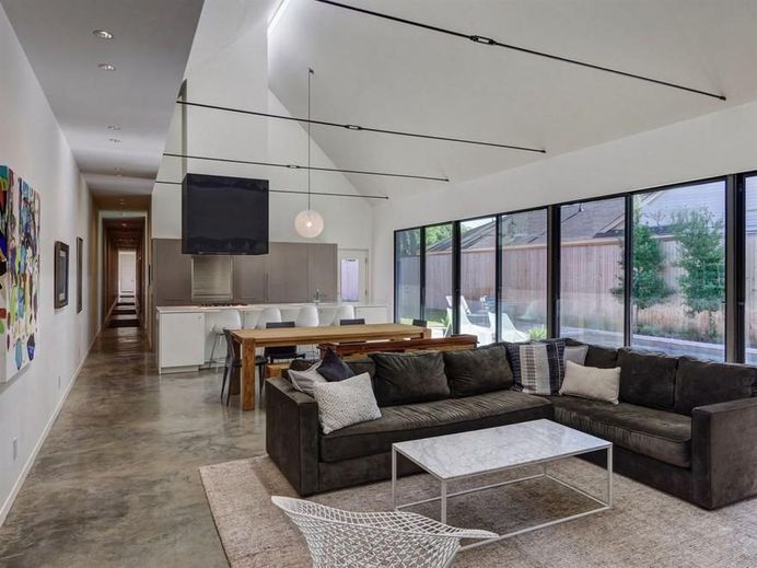 Linder House is Inspired by the Historic Texas Blackland Prairie Homestead 5