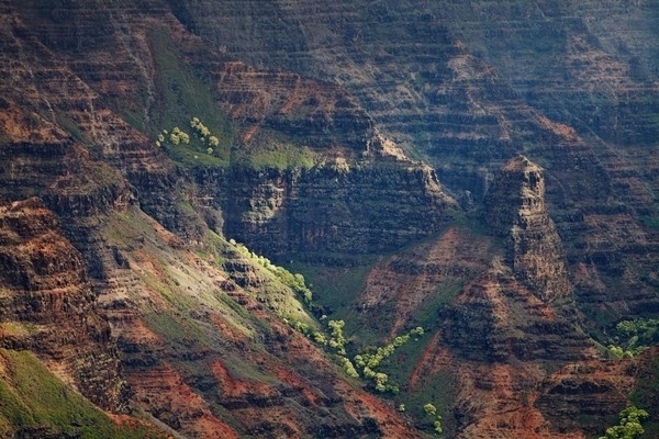 waimea canyon in Hawaii by Peter Clarke Photography Australia #landscape #hawaii #mountains #mist #moody #waimea canyon