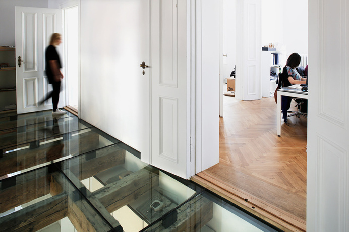 reiulf ramstad's oslo office features a transparent glass floor #floor