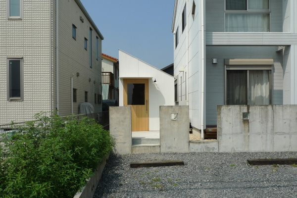 Hut of Inabe by Shinobu Ichihara Architects #minimalist #house