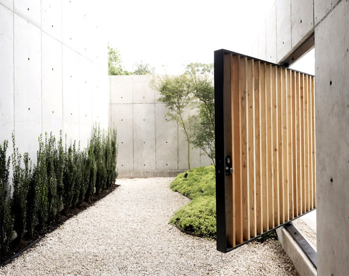 Concrete Box House - InteriorZine