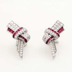 CARTIER Pair of loop earrings with precious stones