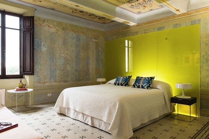 Mazzini House – 21st Century Comforts and Old World Charm