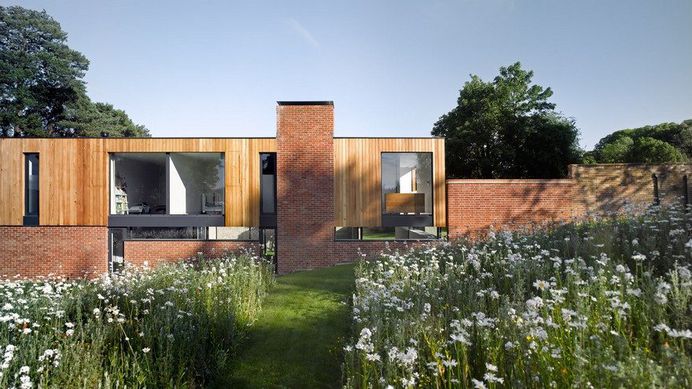 Cheeran House by John Pardey Architects 1
