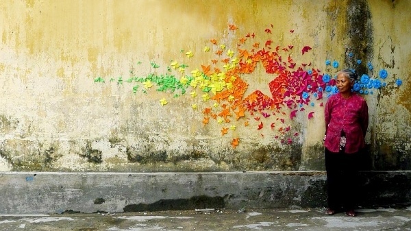 mademoiselle maurice: urban origami installations #france #color #origami #art #street