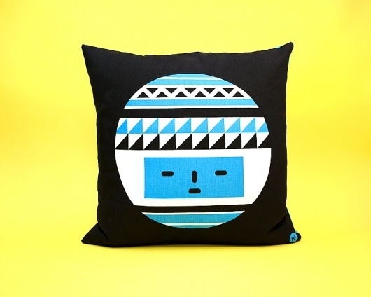 pen pencil stencil #mark #giglio #stencil #pillow #pen #circle #pencil