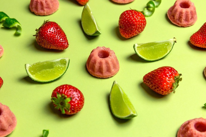Strawberry Lime Cake Bites #food #foodphotography #cake